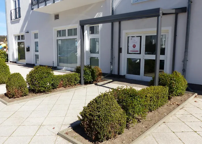 2 Im Haus Huehnergott Sellin (Rugen)